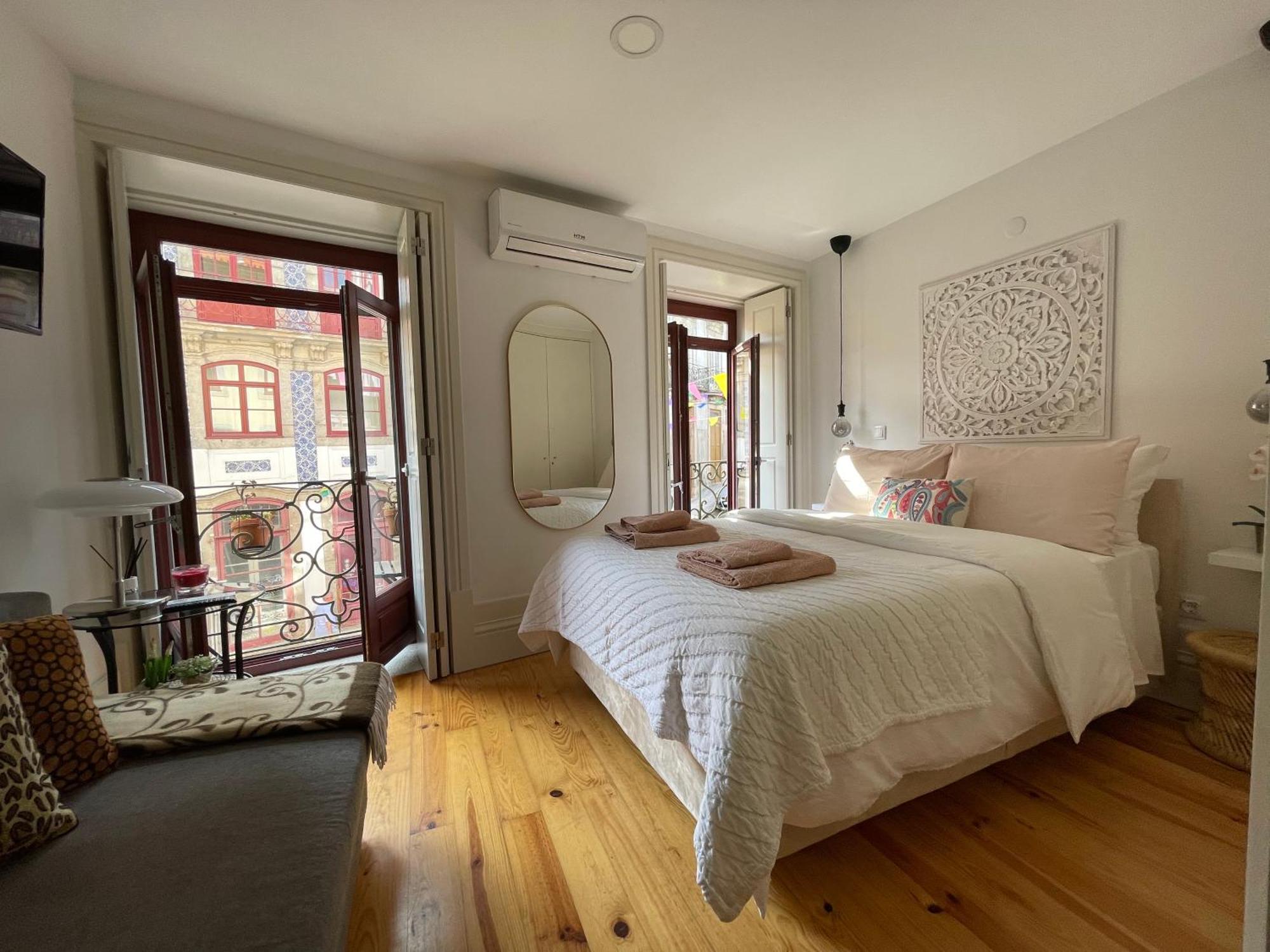 Historic Porto Balcony Hideaway - Taipas House 60 Apartment Exterior foto
